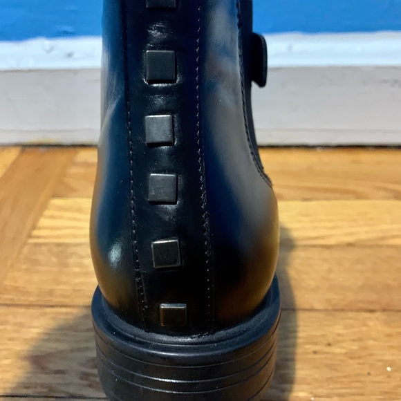 Oroscuro leather ankle boots. - Picture 3 of 9